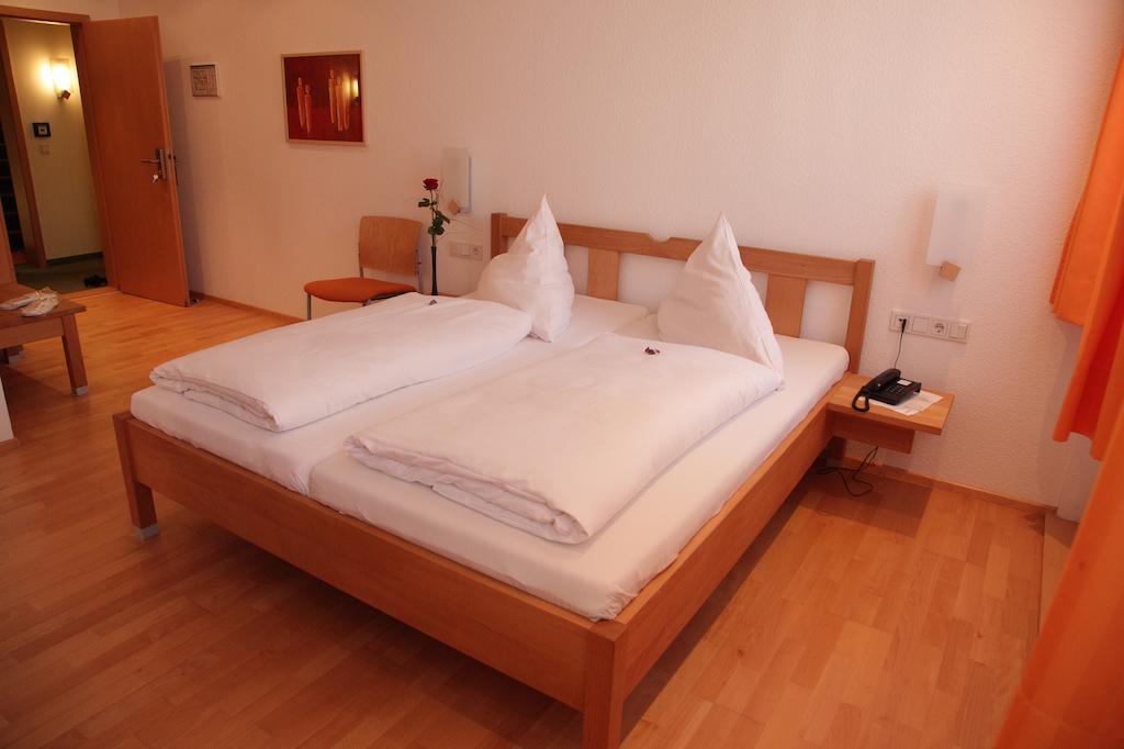 Gasthof Hotel Bauer Hersbruck Bilik gambar