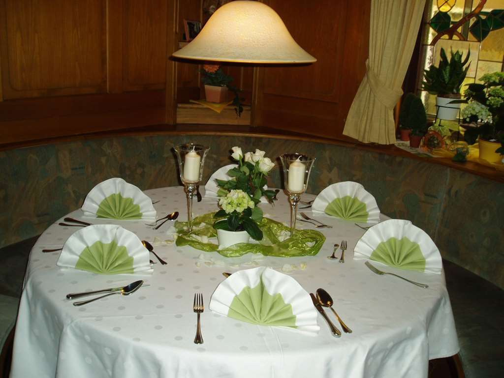 Gasthof Hotel Bauer Hersbruck Restoran gambar
