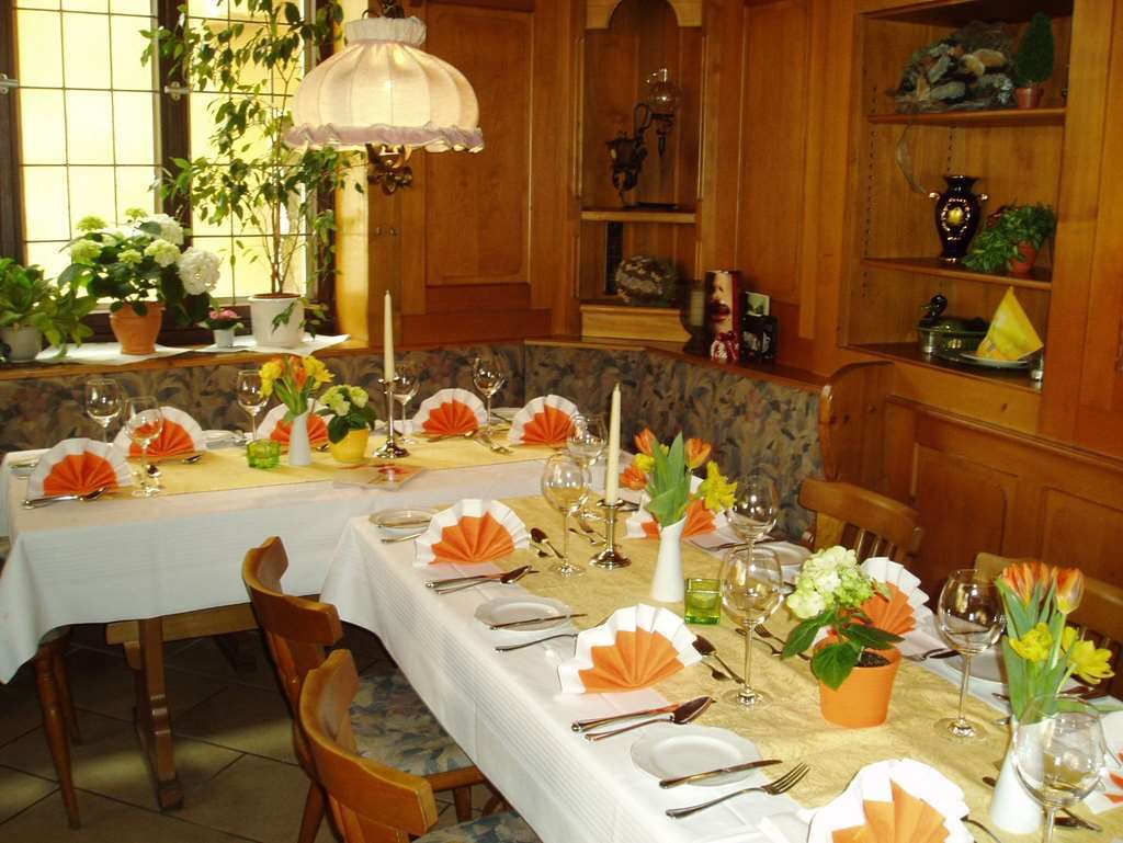 Gasthof Hotel Bauer Hersbruck Restoran gambar